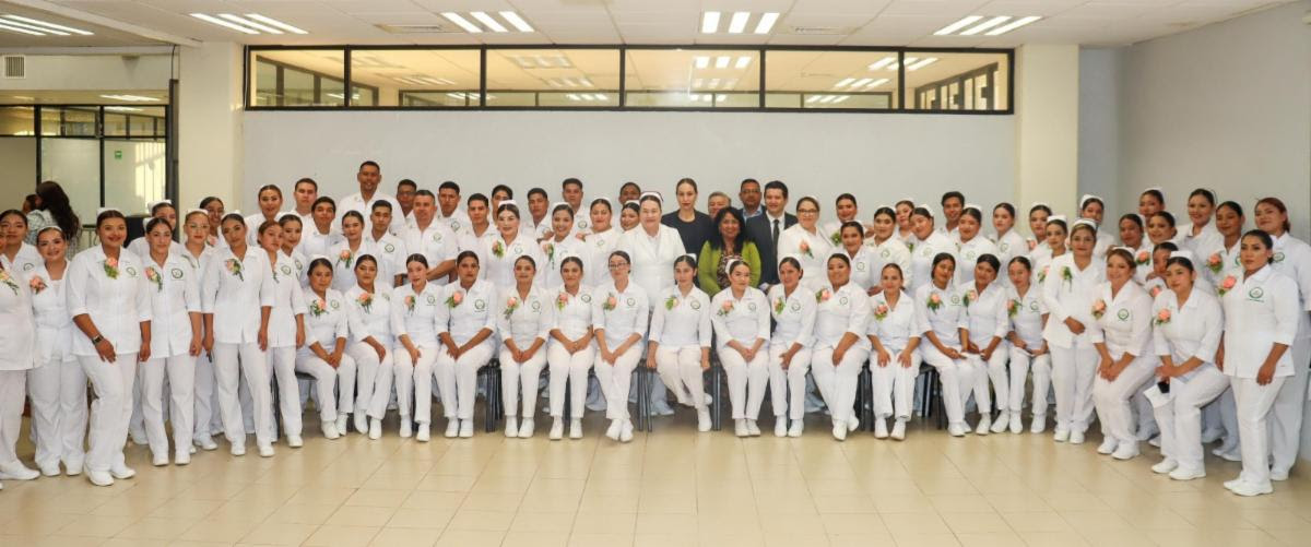 Hace historia primera generación de enfermeras y enfermeros de la UTEtchojoa