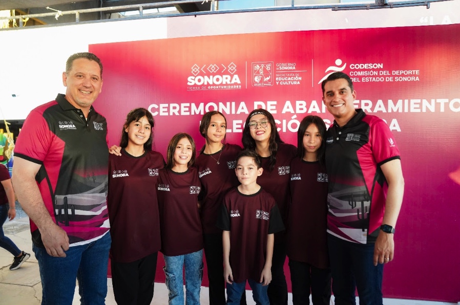 Abandera Gobierno de Sonora a estudiantes que participarán en los Juegos Deportivos Nacionales Escolares: SEC