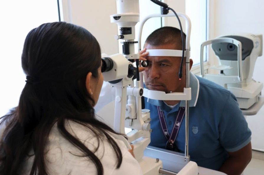 Amplía Gobierno de Sonora atención oftalmológica en Isssteson
