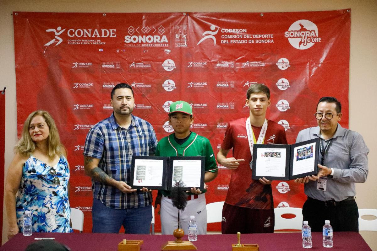 Presenta Correos de México dos series de estampillas postales sobre el deporte